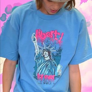 Statue of liberty graffiti forever